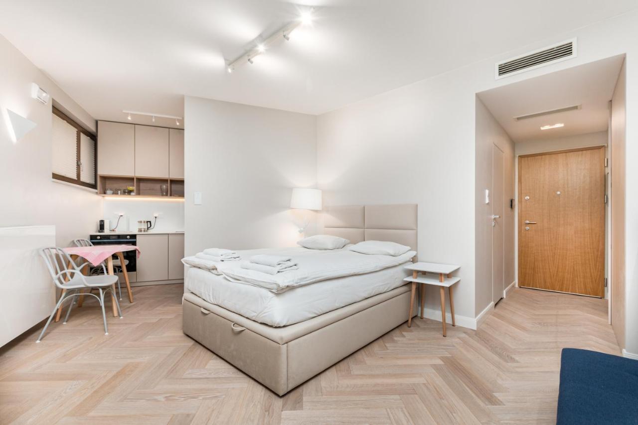 ורשה Apartament Solidarnosci By Your Freedom מראה חיצוני תמונה